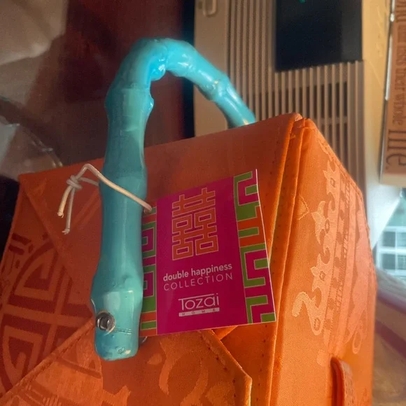 NWOT Stunning Purse or can be used as an Easter Basket or Flower basket - Picture 3 of 3